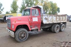1988 Ford L8000 Image