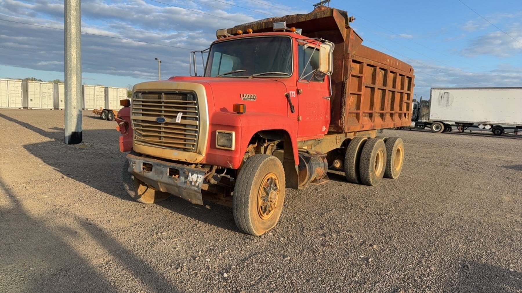 1988 Ford L8000 Equipment Image0