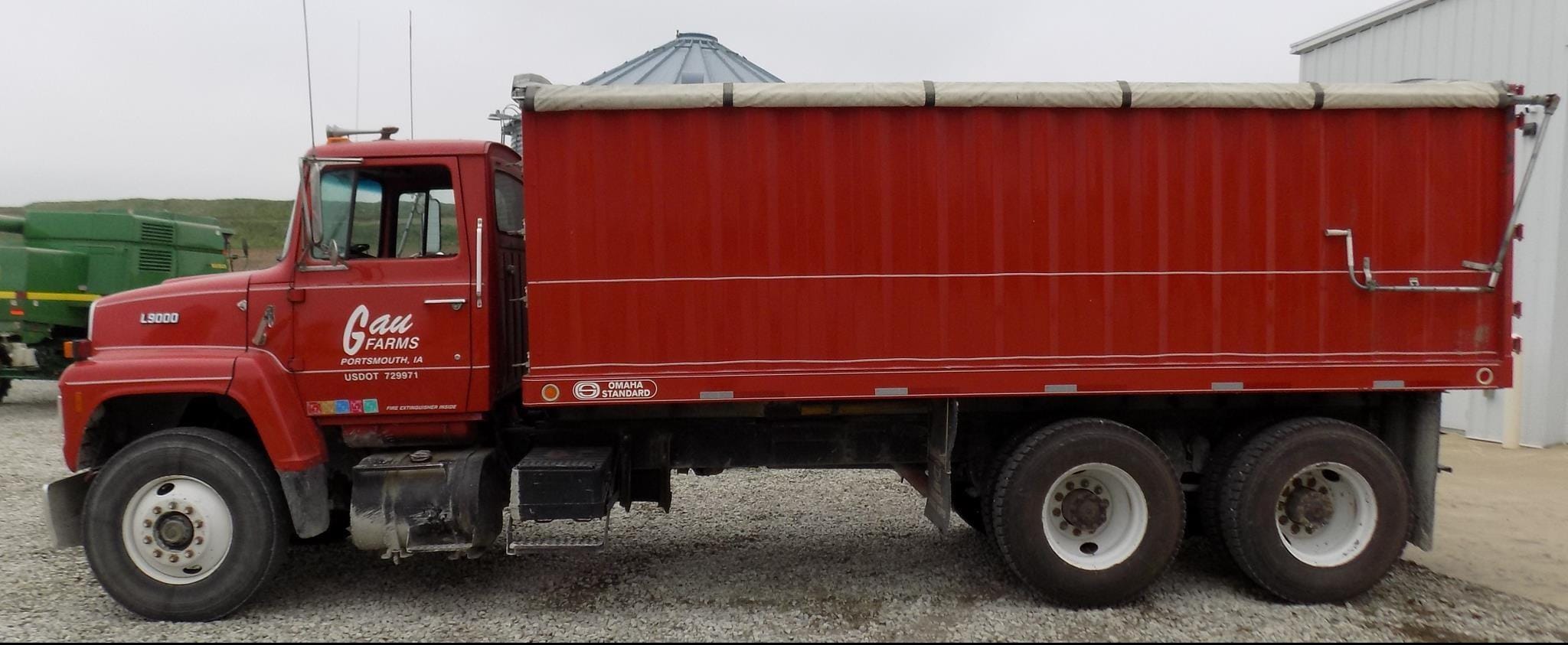 1988 Ford L9000 Equipment Image0