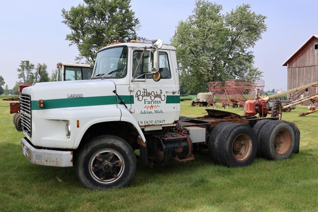 Image of Ford L9000 Primary image
