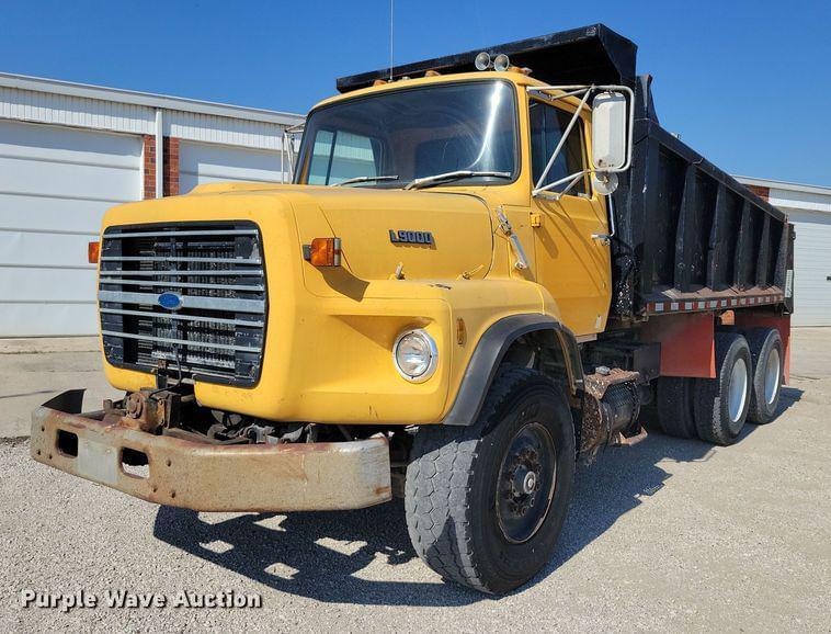 Image of Ford L9000 Primary image