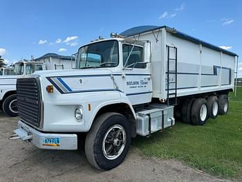 1988 Ford L9000 Equipment Image0