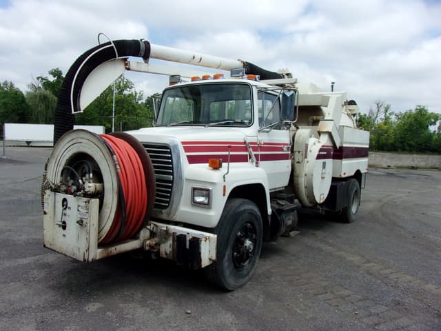 Image of Ford LN800 equipment image 3