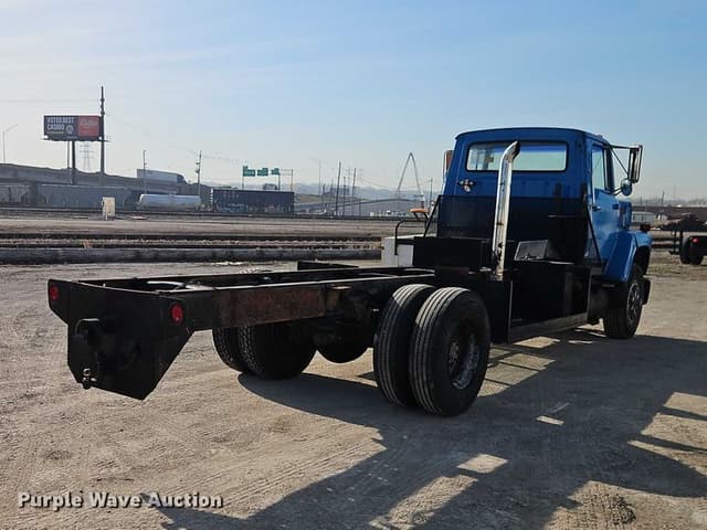 Image of Ford LN8000 equipment image 4