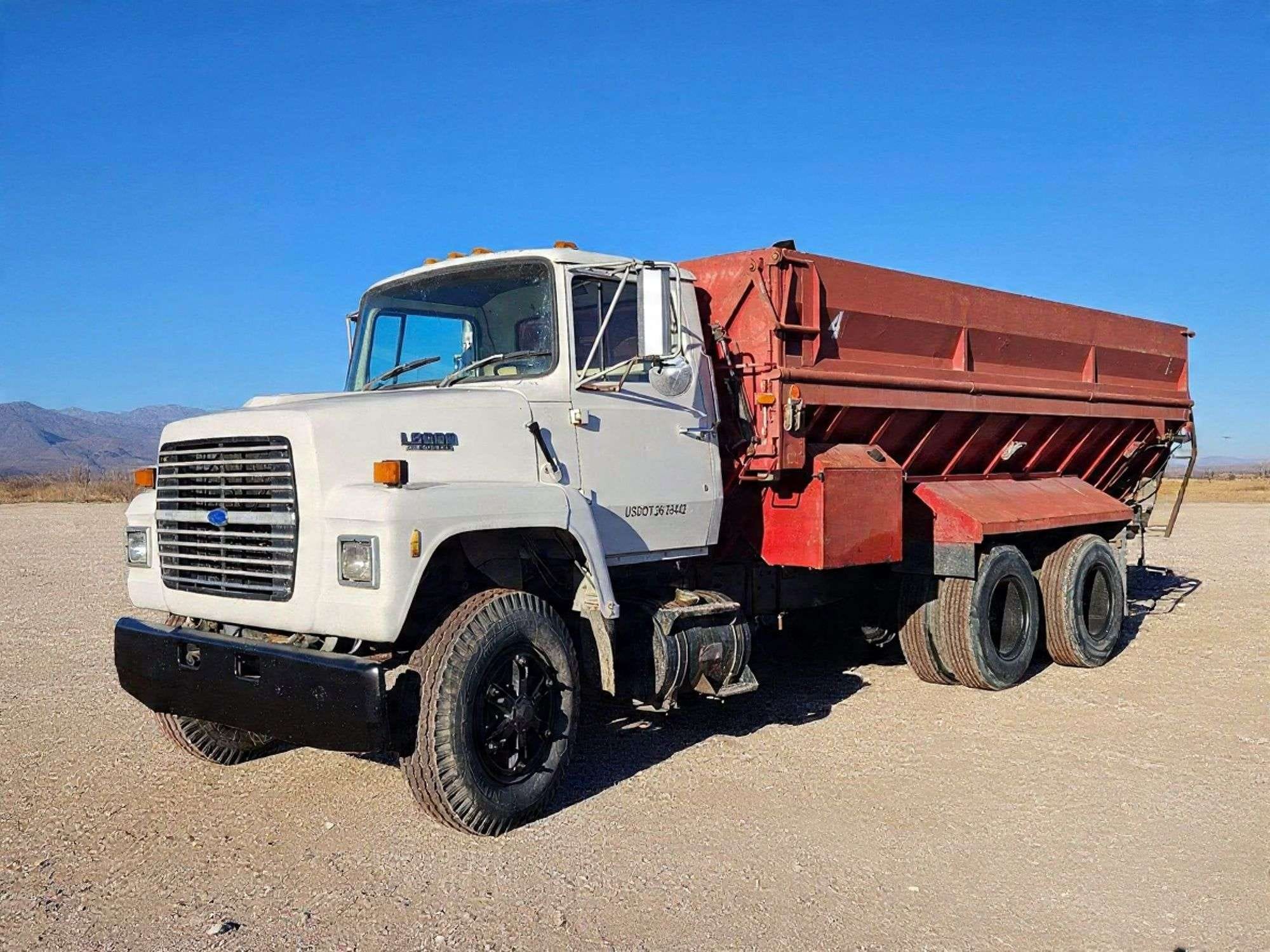 1988 Ford L8000 Equipment Image0