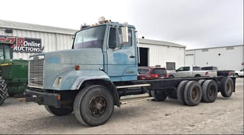 Main image Freightliner FLC112