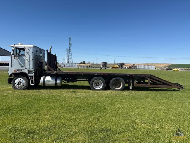 Image of Freightliner MB80 equipment image 1
