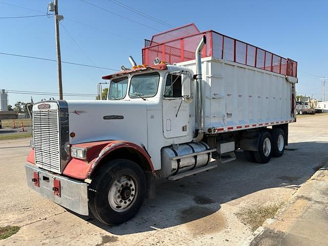 Image of Freightliner FLC Primary image