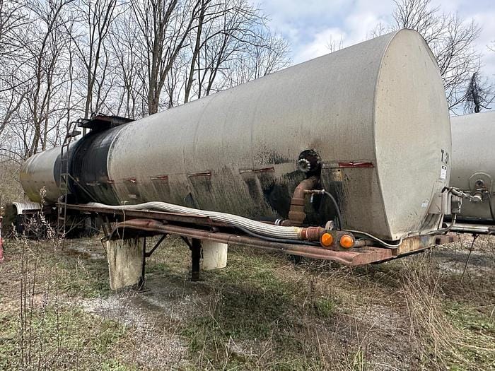 1988 Freuhauf Asphalt/Hot Oil Tanker Equipment Image0