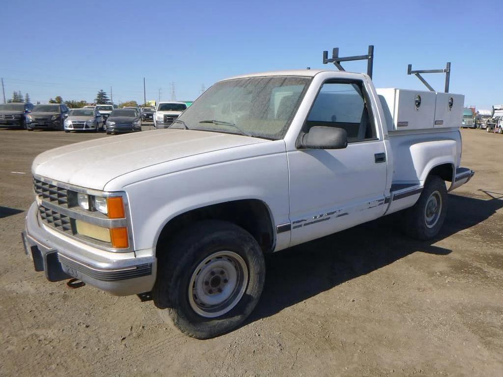 Image of GMC 1500 Primary image