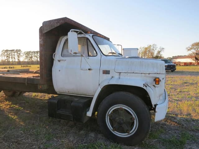 Image of GMC 7000 equipment image 4