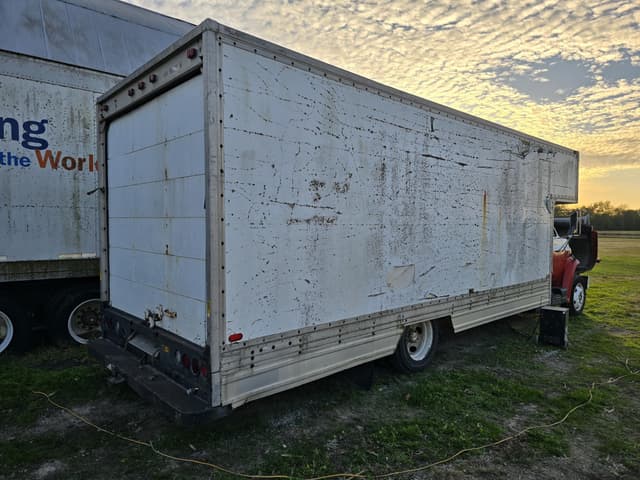 Image of GMC C70 equipment image 4