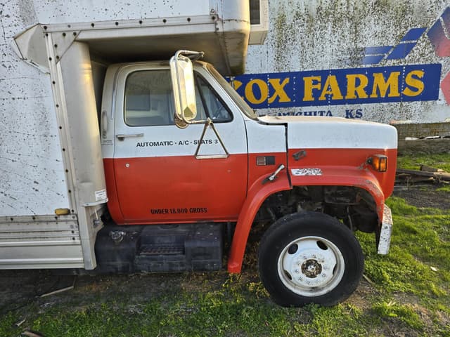 Image of GMC C70 equipment image 3