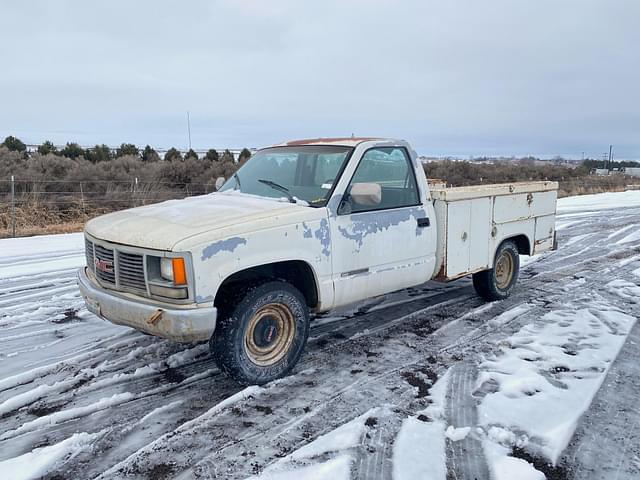 Image of GMC 3500 equipment image 1