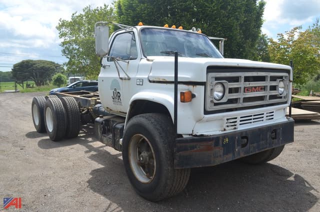 Image of GMC C70 equipment image 3