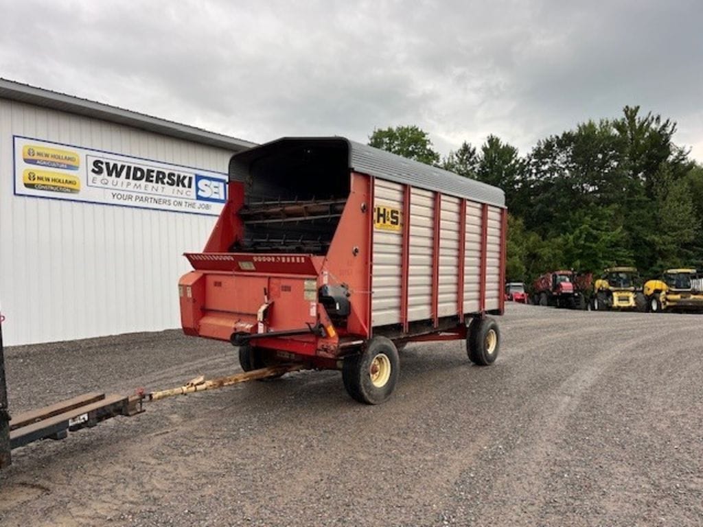 1988 H&S 7+4 Equipment Image0