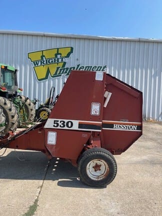 1988 Hesston 530 Equipment Image0