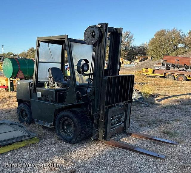 Image of Hyster H60XL equipment image 2