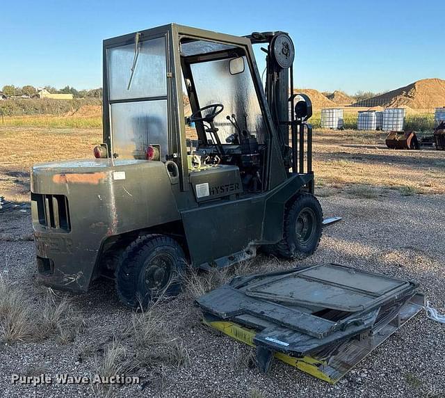 Image of Hyster H60XL equipment image 4