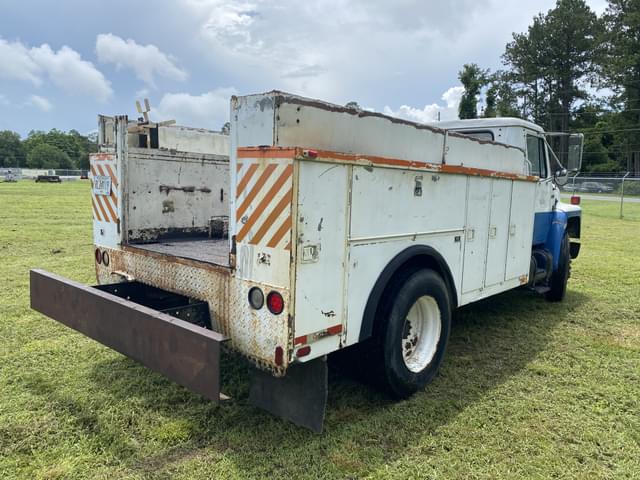 Image of International 1654 equipment image 4