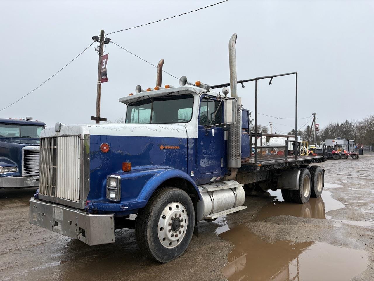 1988 International 9300 Equipment Image0