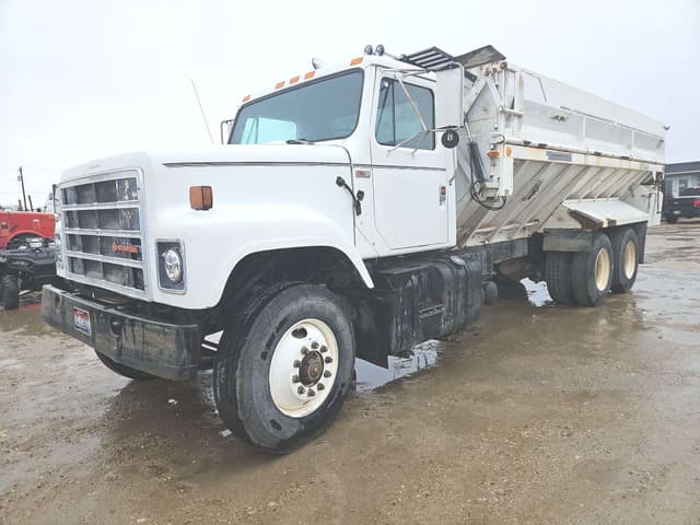 Image of International S2500 equipment image 1