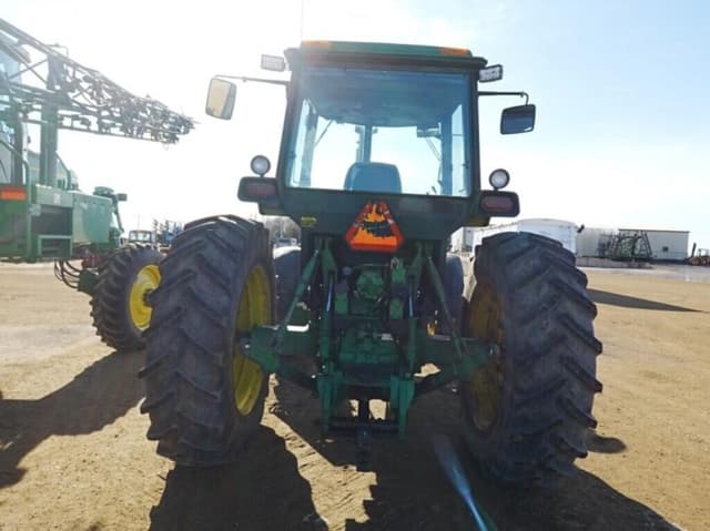 Image of John Deere 4850 equipment image 3