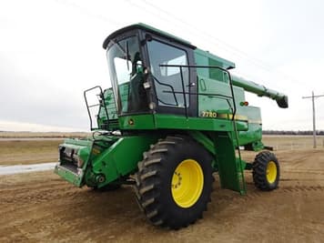 Main image John Deere 7720 Titan II