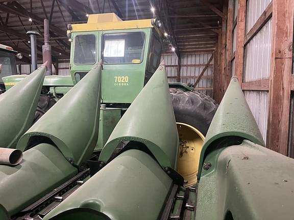 Image of John Deere 1243 equipment image 4