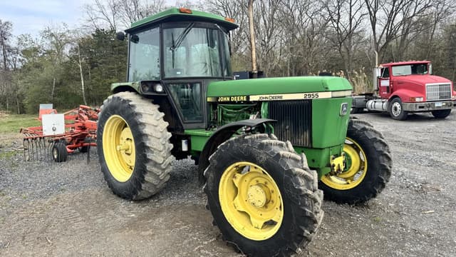 Image of John Deere 2955 equipment image 2
