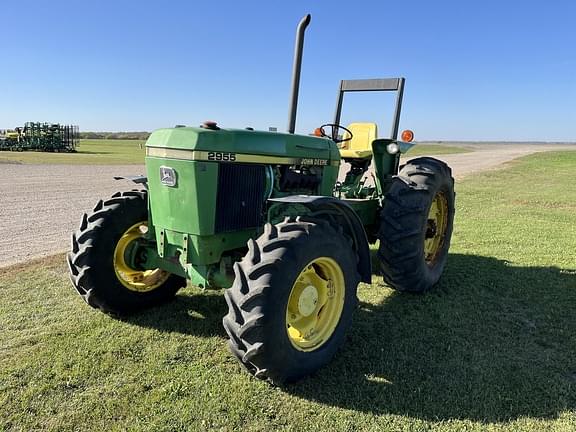 Image of John Deere 2955 equipment image 4