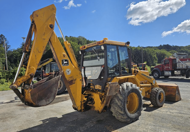 Image of John Deere 310C equipment image 4