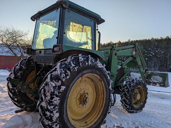 Image of John Deere 3155 equipment image 1