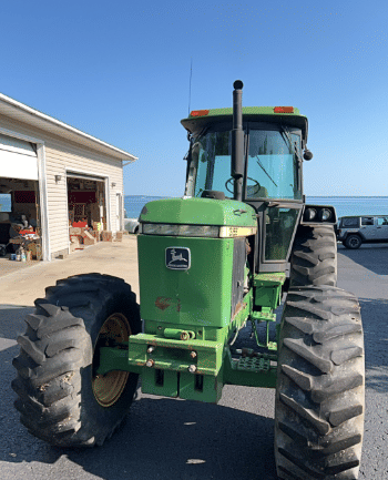 Image of John Deere 3155 equipment image 1