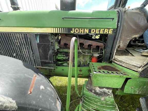 Image of John Deere 3155 equipment image 4