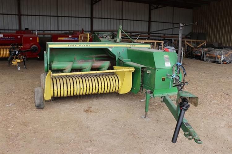1988 John Deere 327 Equipment Image0