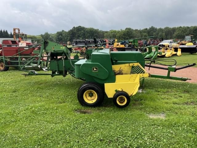 Image of John Deere 338 equipment image 3