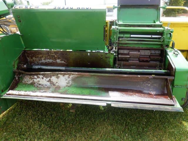 Image of John Deere 3970 equipment image 4