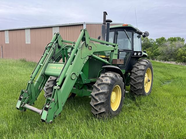 Image of John Deere 4050 equipment image 1