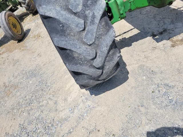 Image of John Deere 4050 equipment image 3