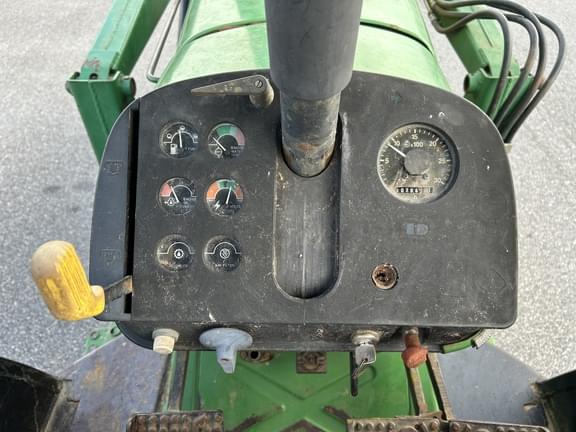 Image of John Deere 4250 equipment image 2