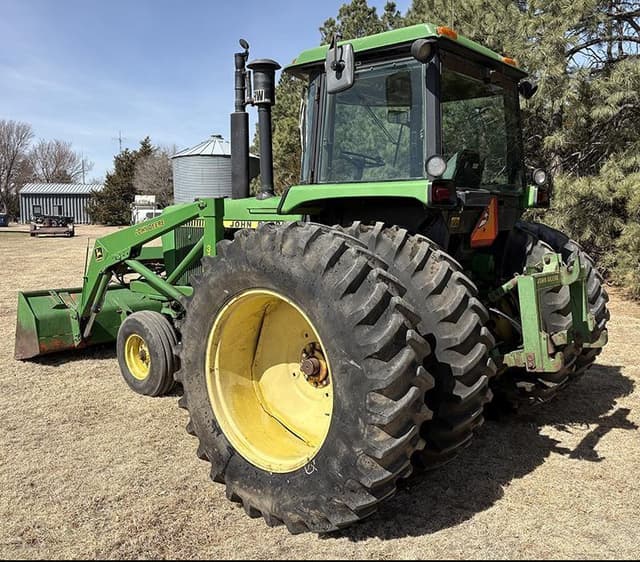 Image of John Deere 4450 equipment image 1