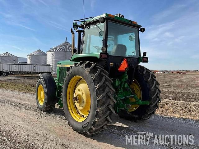 Image of John Deere 4450 equipment image 3