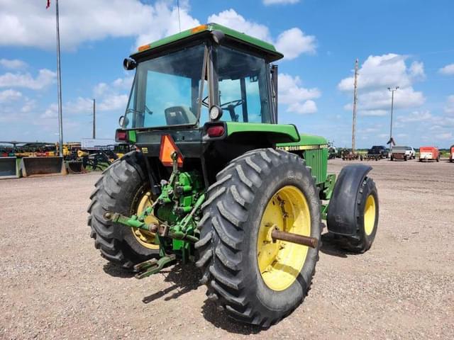 Image of John Deere 4450 equipment image 2
