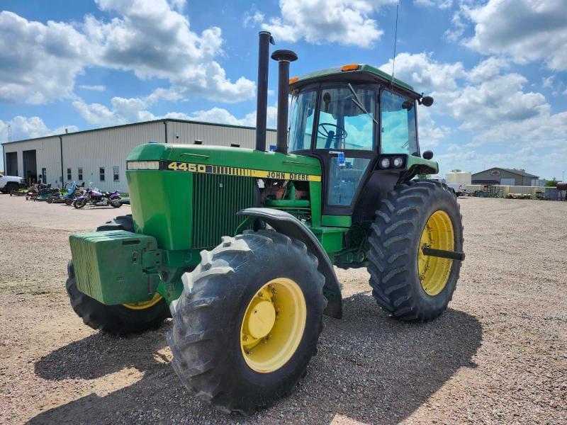 Image of John Deere 4450 Primary image