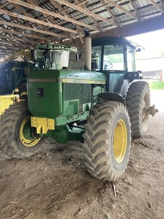 Image of John Deere 4850 equipment image 1