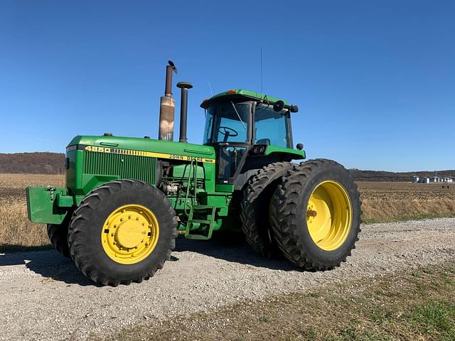 Image of John Deere 4850 equipment image 3