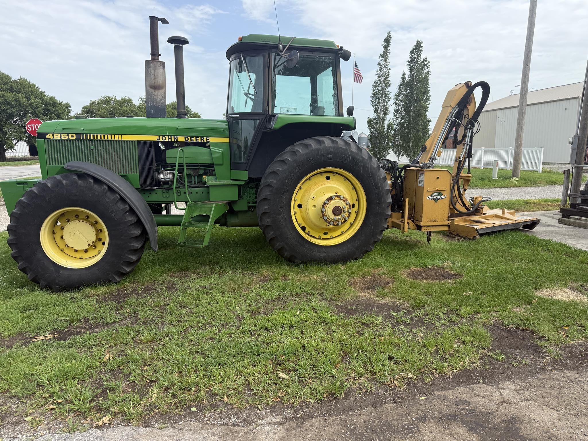 1988 John Deere 4850 Equipment Image0