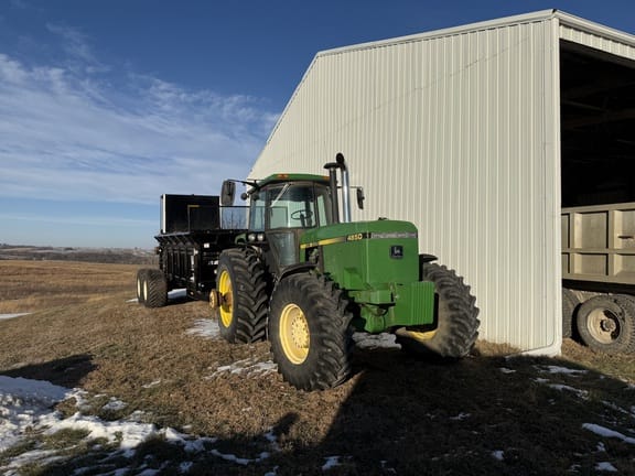 1988 John Deere 4850 Equipment Image0