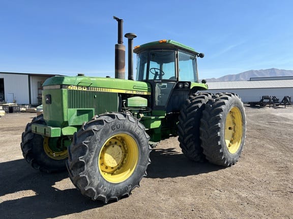 1988 John Deere 4850 Equipment Image0